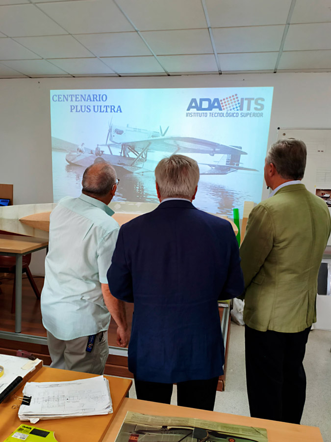 Visita del alcalde de Sevilla José Luis Sanz Ruiz en las instalaciones de nuestro centro ADAITS. 9