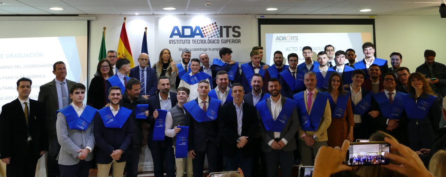 Graduación de Aeronáutica ADA ITS · imagen 10