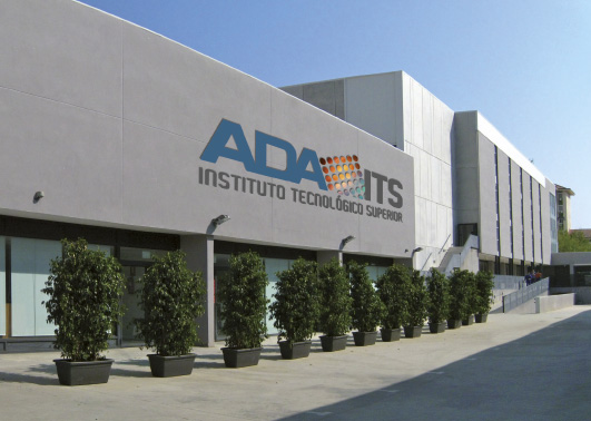Instalaciones del Instituto Tecnológico Superior ADA ITS